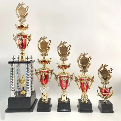 كأس كرة القدم البلاستيكية